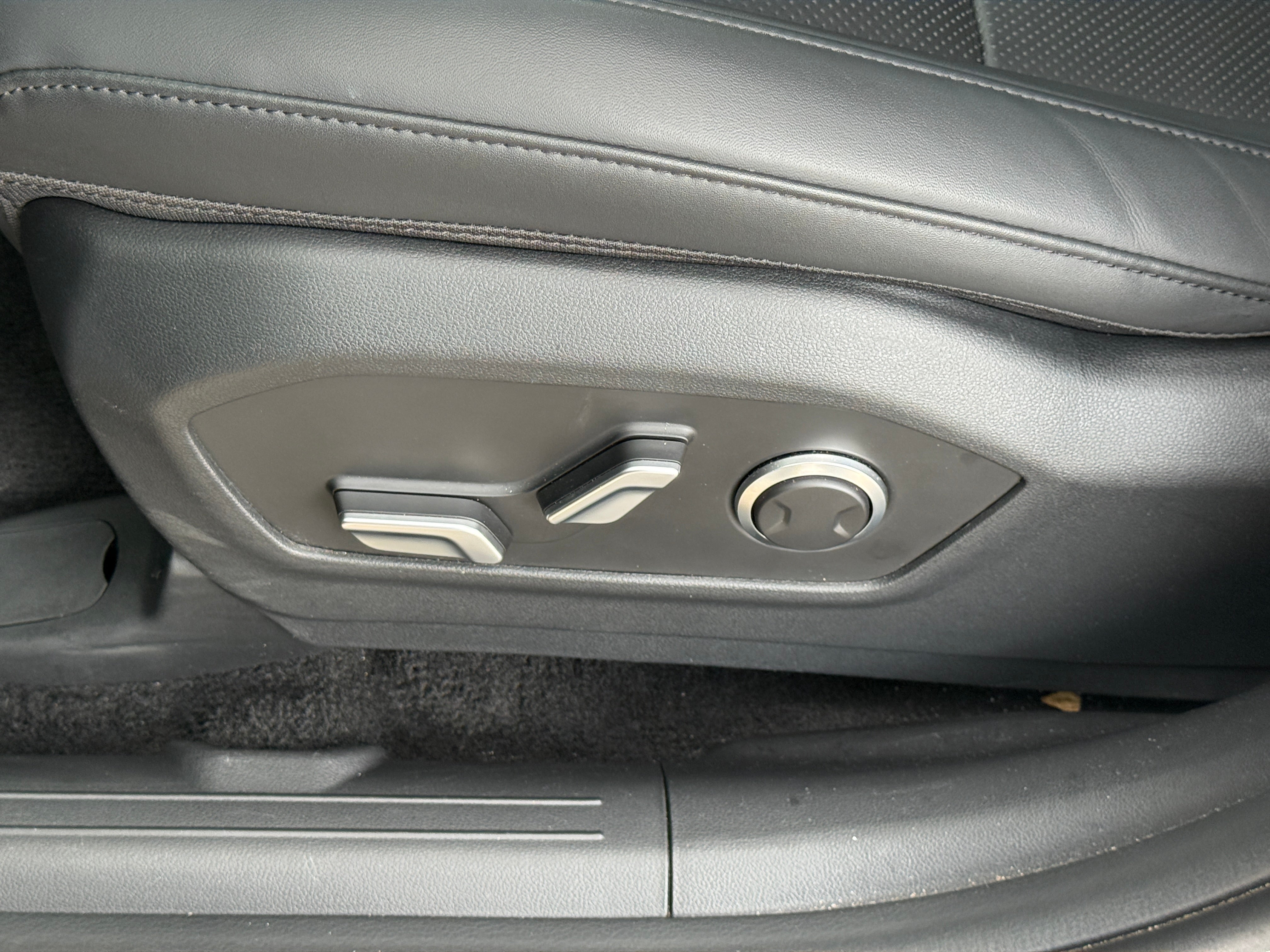 hyundai santa fe 2026 5NMP24GL8TH181594 image hyundai santa fe 2026 5NMP24GL8TH181594 image